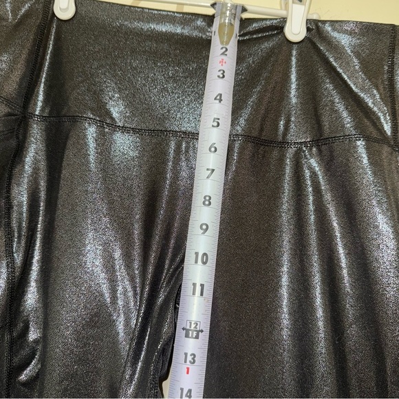 Women’s GapFit Sky High Rise Power Sine Black Shiney Leggings w Pockets Size XL - Picture 15 of 16